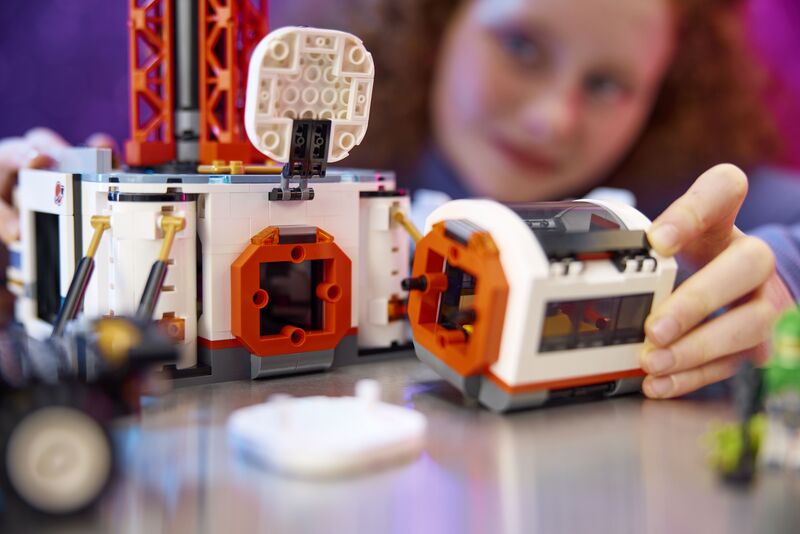 LEGO® City Space Base & Rocket Launchpad (60434) φωτογραφία