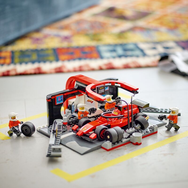 LEGO City F1 Pit Stop & Pit Crew With Ferrari Car (60443) φωτογραφία