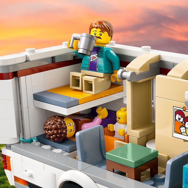LEGO City Holiday Adventure Camper Van (60454) φωτογραφία
