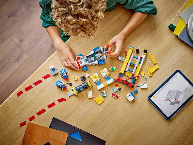 LEGO Super Mario Kart-Toad's Garage (72035) φωτογραφία