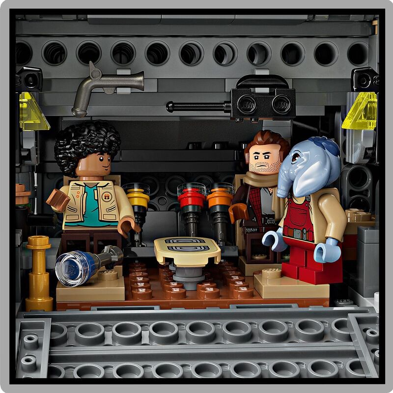 LEGO Star Wars The Onyx Cinder (75374) - φωτογραφία 4