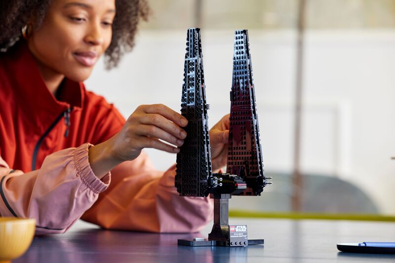 LEGO® Star Wars Kaylo Ren's Command Shuttle (75406) φωτογραφία