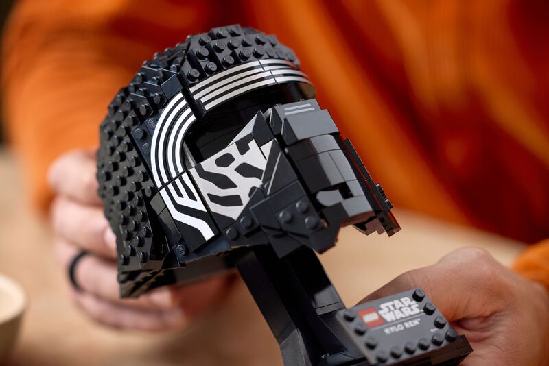 LEGO® Star Wars Kaylo Ren Helmet (75415) - φωτογραφία 6