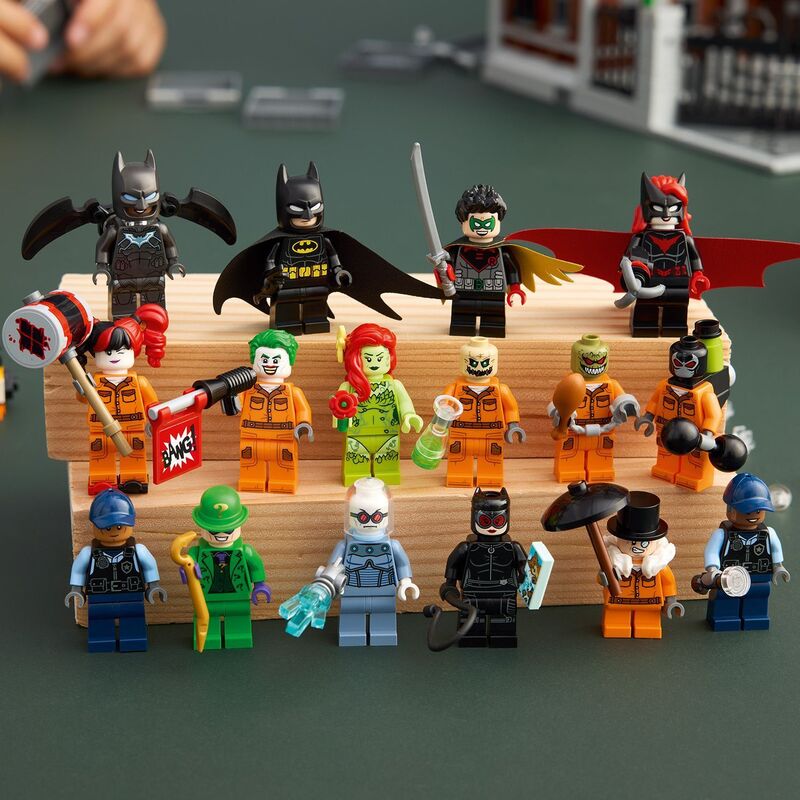 LEGO® Super Heroes DC Batman Arkham Asylum (76300) - φωτογραφία 3