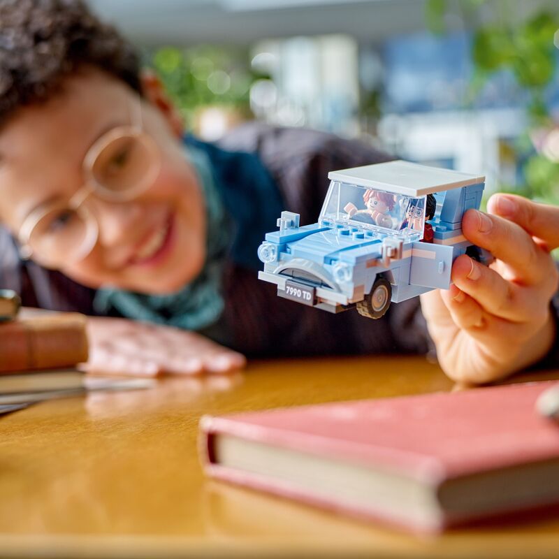 LEGO® Harry Potter Flying Ford Anglia (76424) φωτογραφία