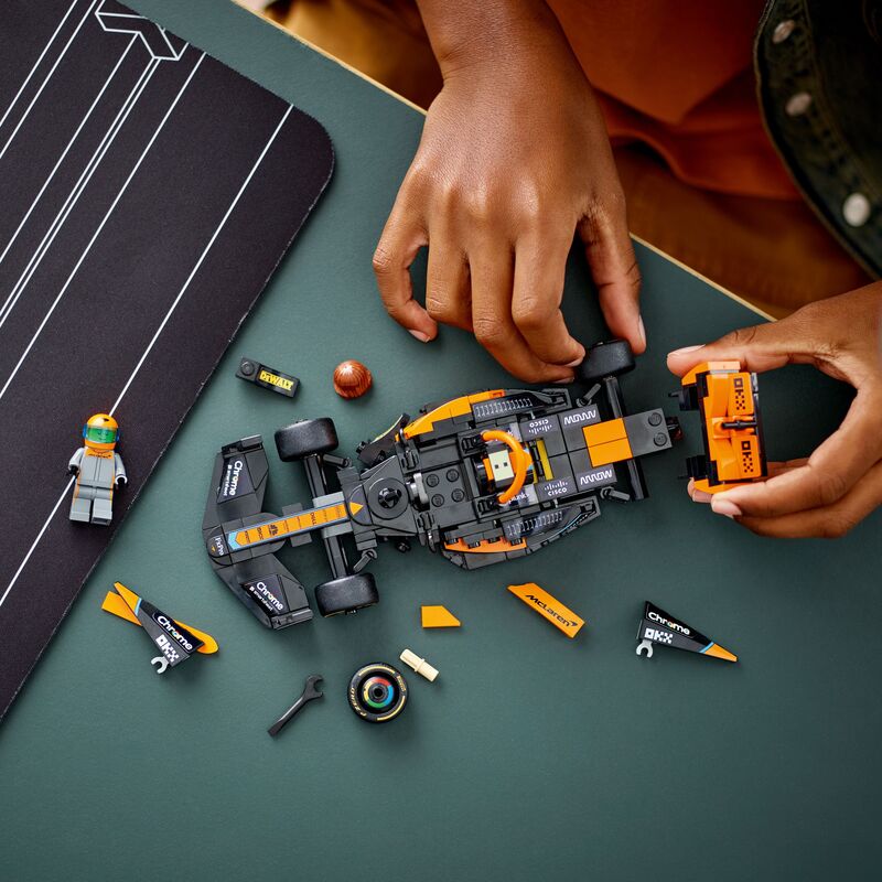 LEGO® Speed Champions 2023 McLaren Formula 1 Race Car (76919) - φωτογραφία 6