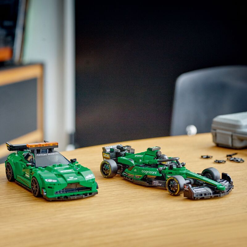 LEGO® Speed Champions Aston Martin Safety Car & AMR23 (76925) - φωτογραφία 6