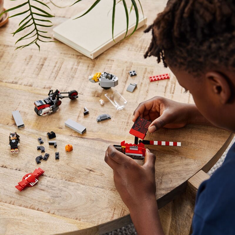 LEGO® Sonic The Hedgehog Shadow The Hedgehog Escape (76995) - φωτογραφία 5