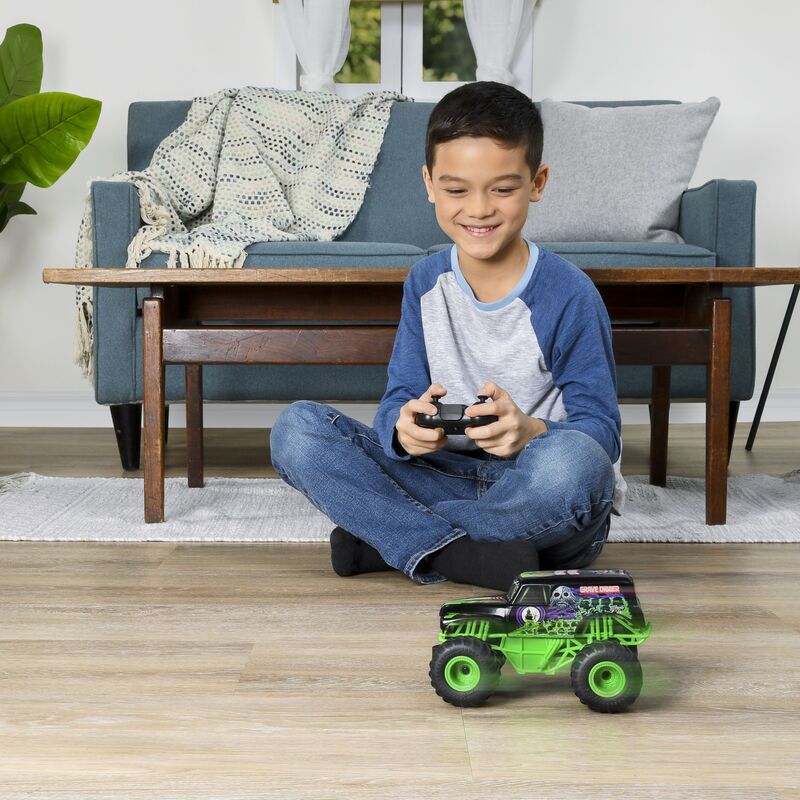 Monster Jam Τηλεκατευθυνόμενο Grave Digger 1:24 (6044955) - φωτογραφία 5