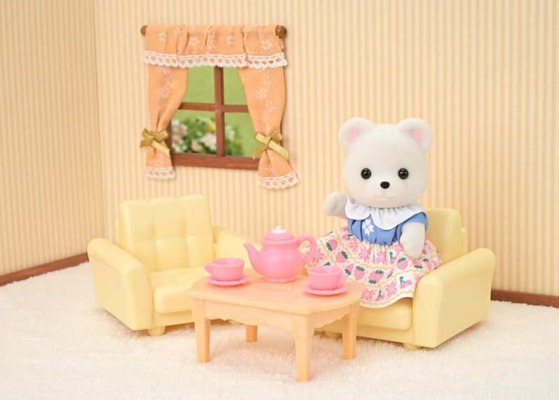 Sylvanian Families Polar Bear Girl's Sitting Room Set (5831) - φωτογραφία 3